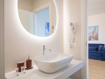 0480f0f9-65cf-4d97-86f2-28581c854285