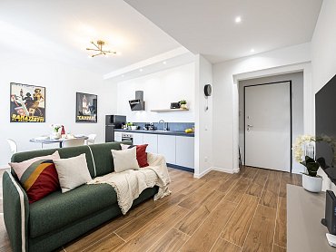 5b36ed6c-31d4-4795-bf8e-80b307291b8f